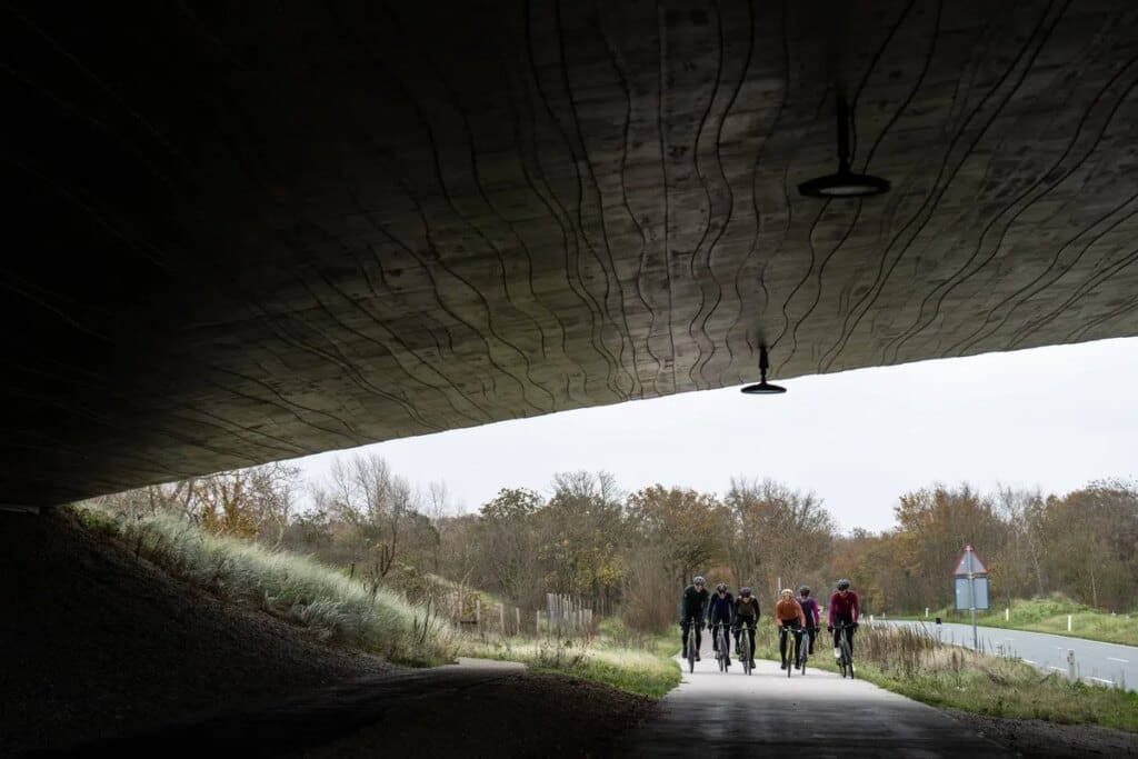 6 wetenschappelijk bewezen manieren om fietsend meer vet te verbranden