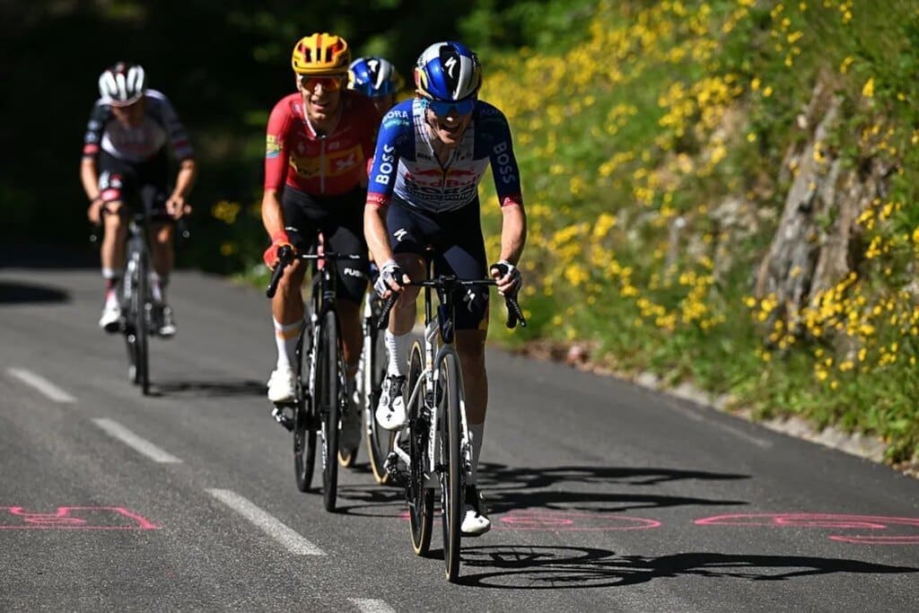 Voorbeschouwing etappe 8 Tour Auvergne-Rhône-Alpes 2026: Alles of niets op Plateau de Solaison